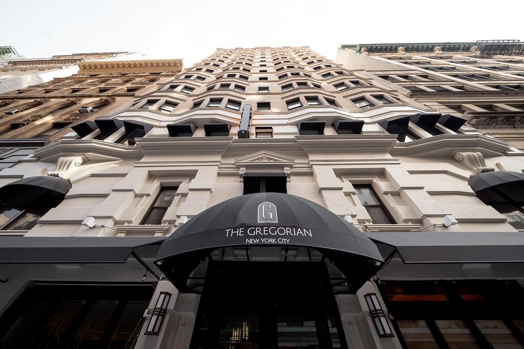 GREGORIAN HOTEL