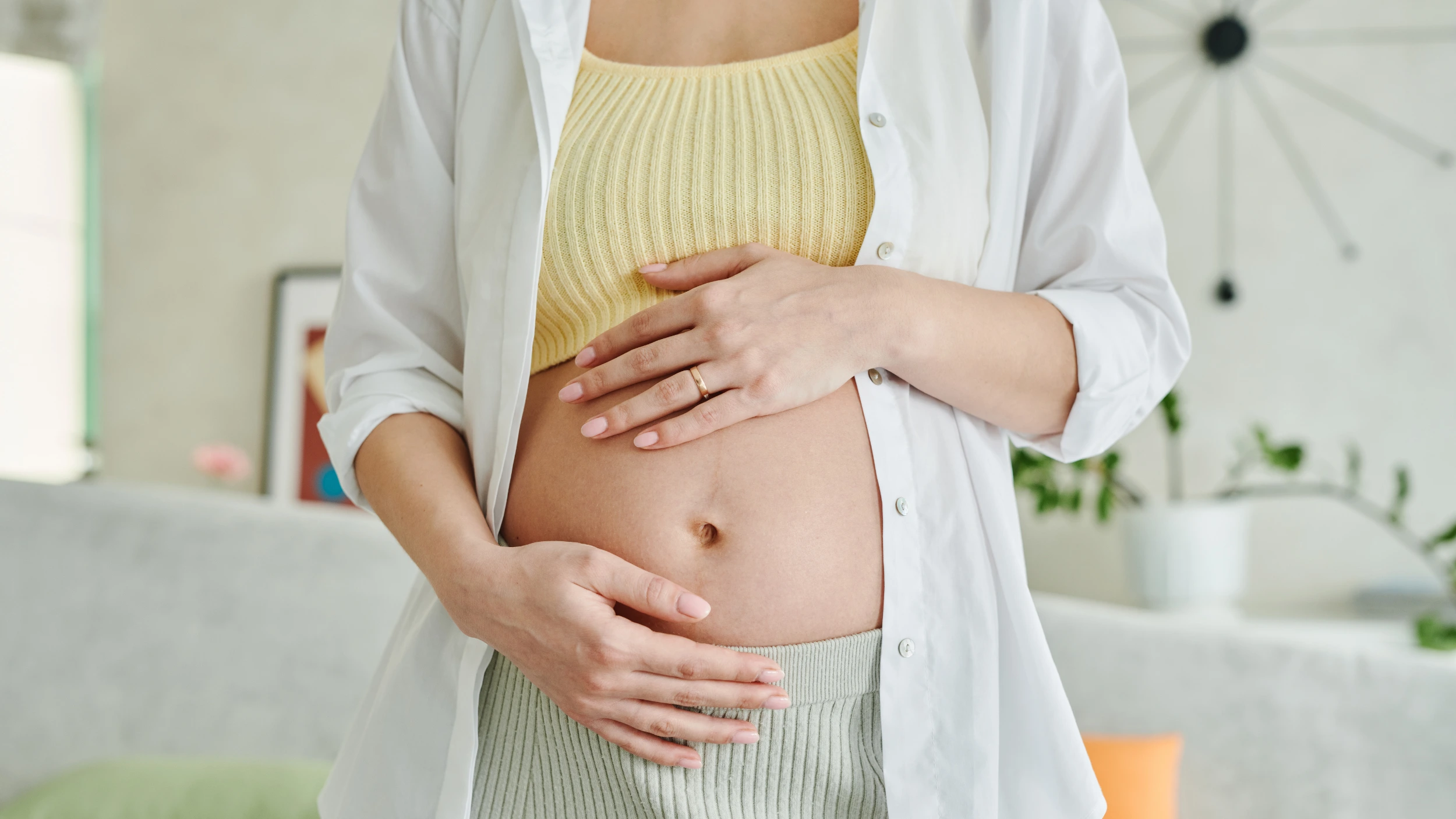 woman in the 2nd trimester
