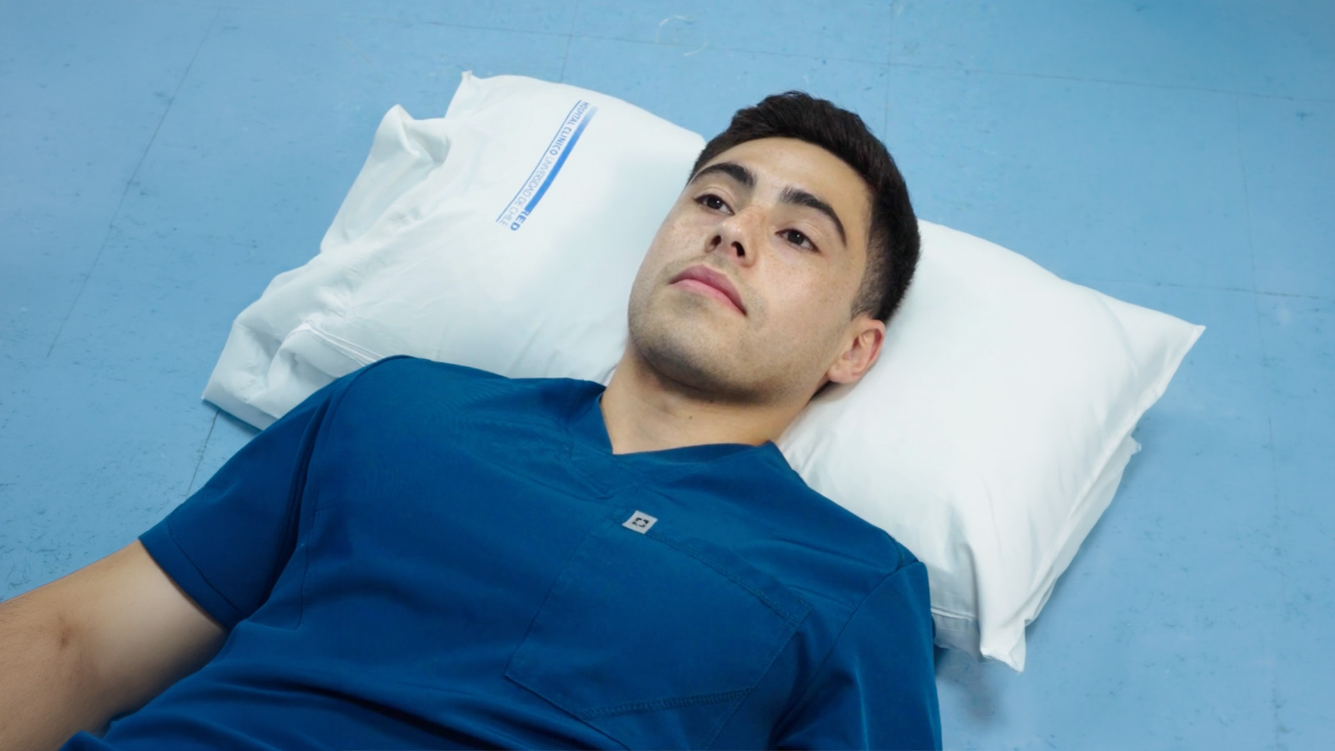 Logotipo de Wetrain, plataforma multidimensional para la prevención de caídas en personas mayores