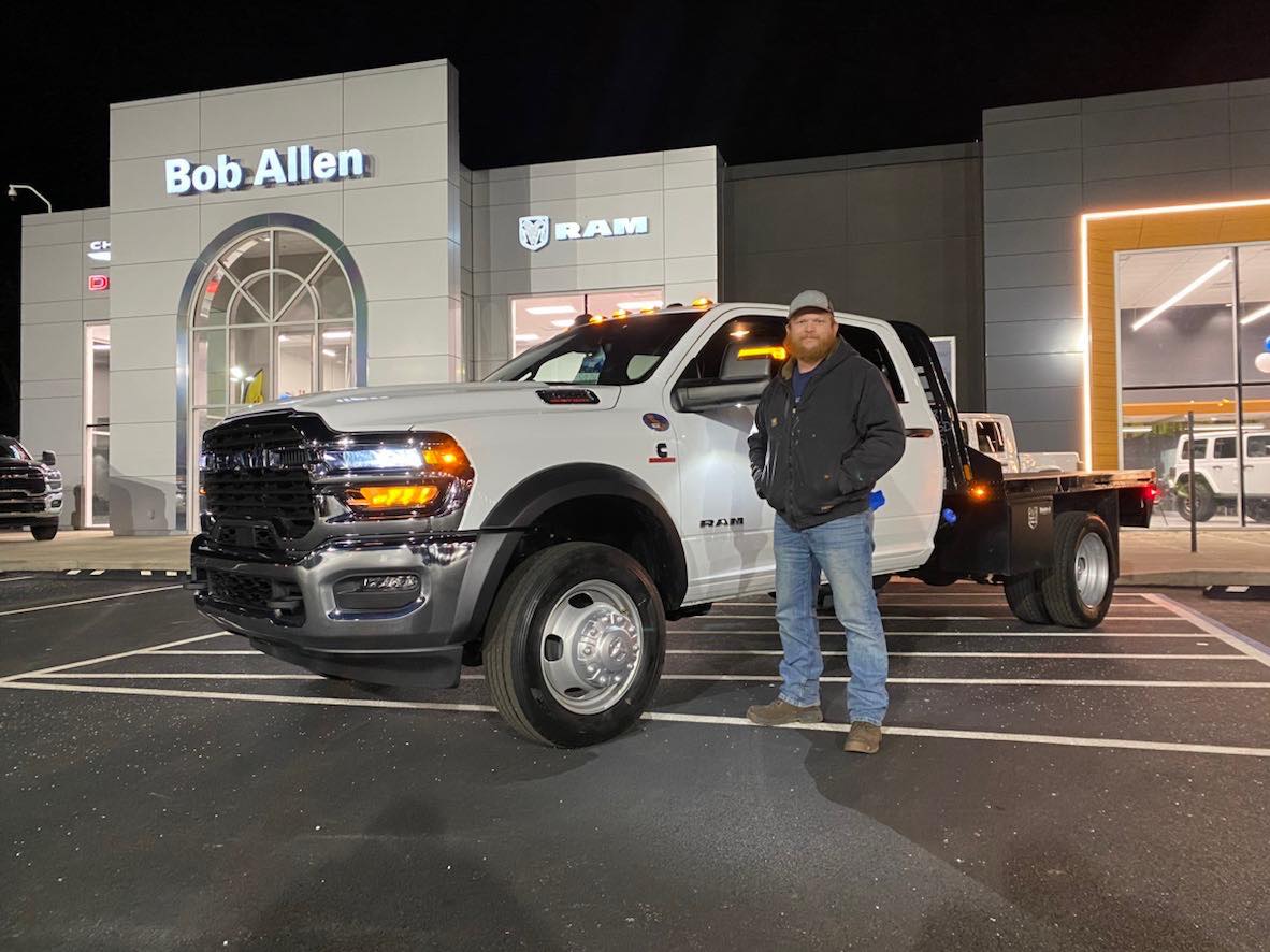 image of an office collaboration scene (for a mobility and transportation)