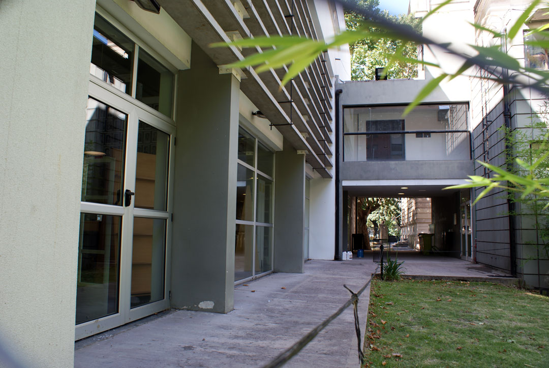 Biblioteca Colegio Nacional Rafael Hernández