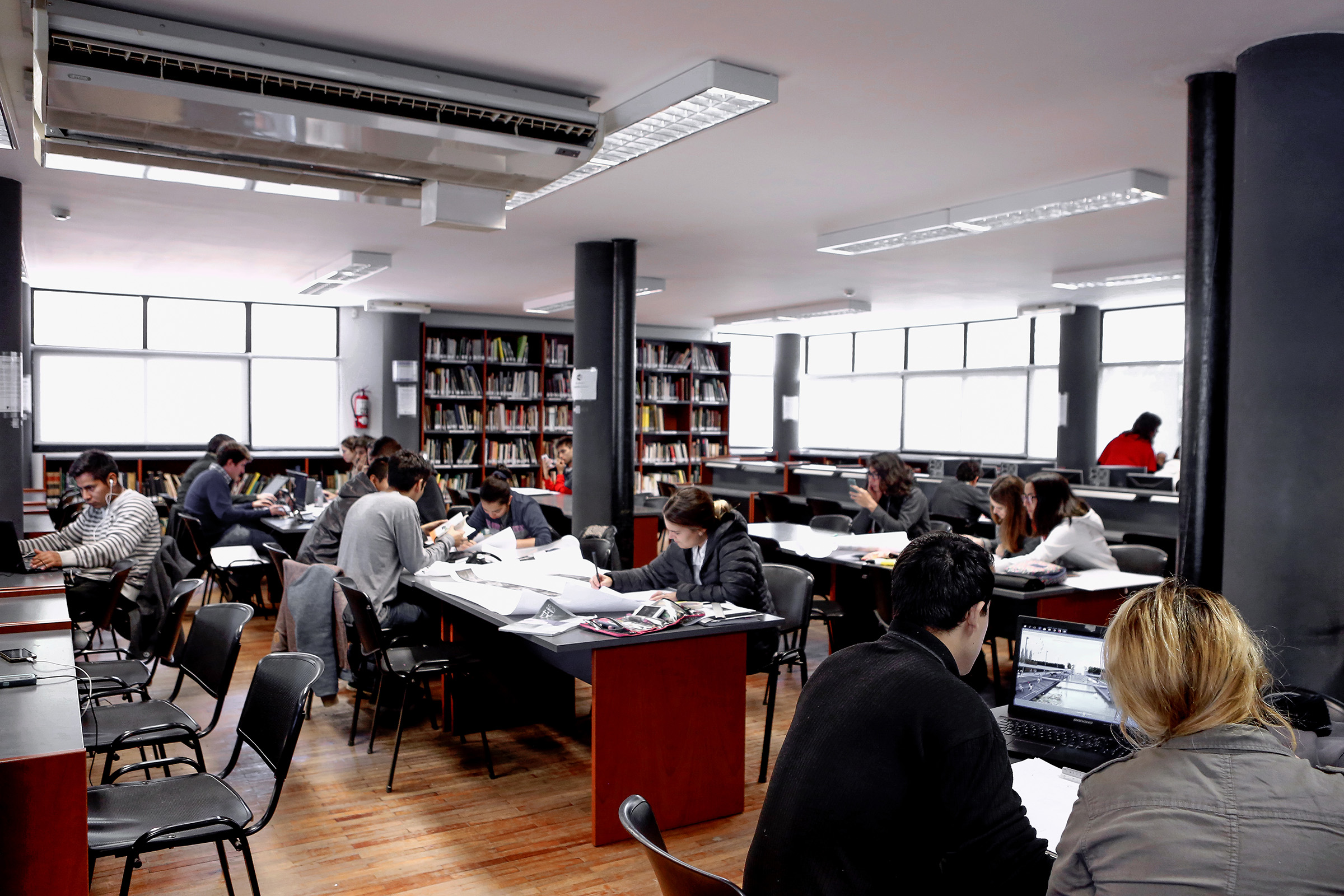 Biblioteca Facultad de Arquitectura y Urbanismo