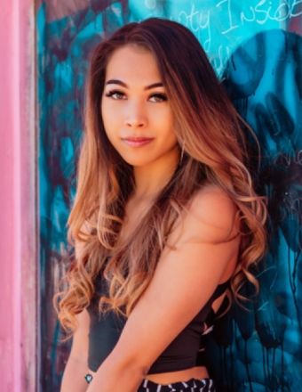 Joelle N