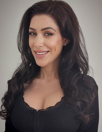 Suzanna V