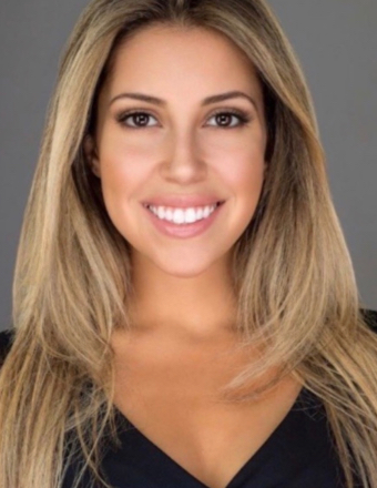 Amanda R