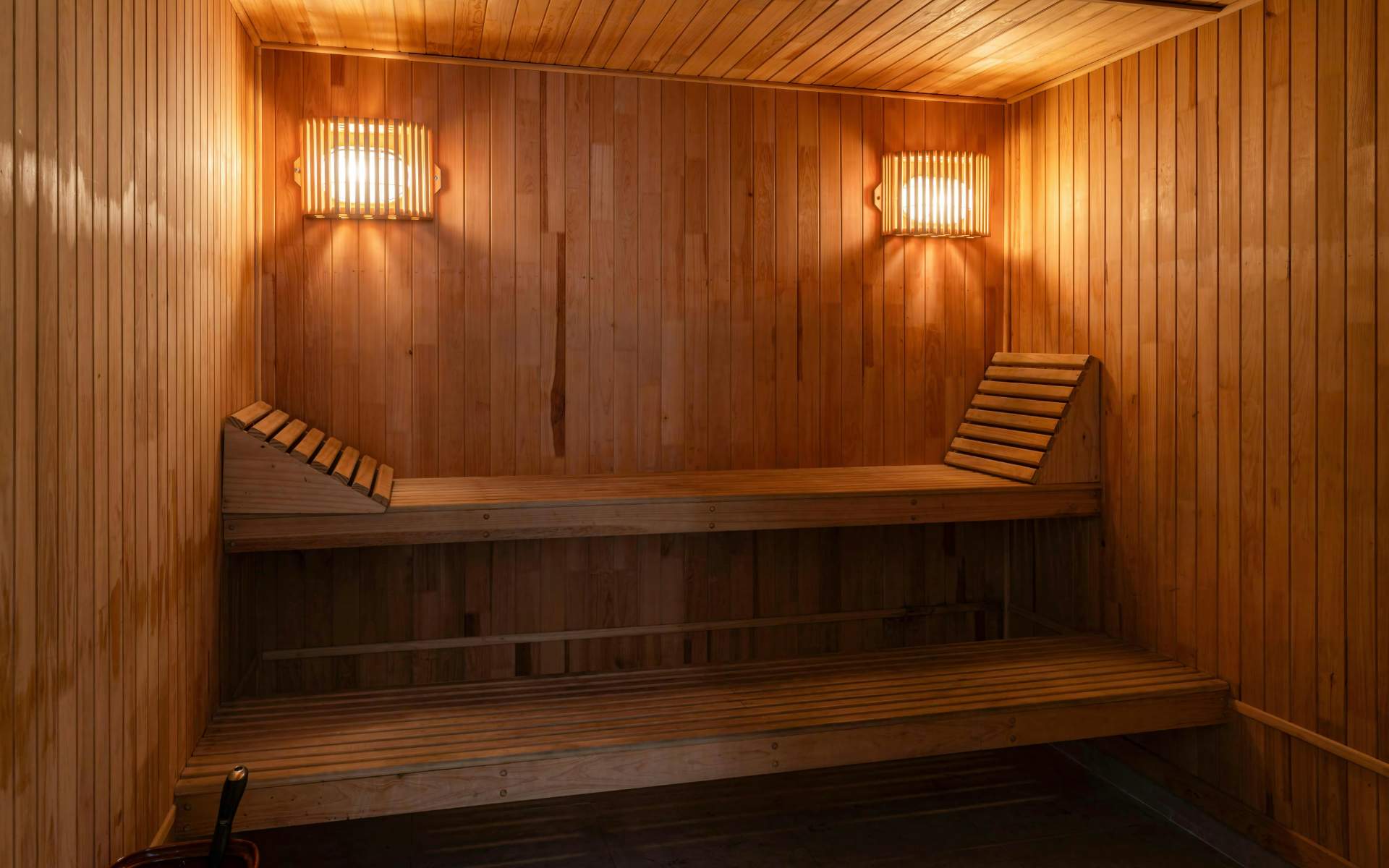 Recovery-Contrast Therapy (Cold Plunge & Sauna)