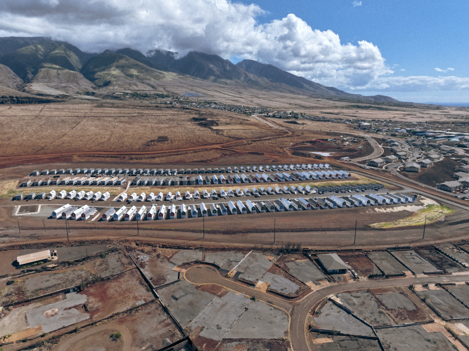 Full aerial of completed Maui deployment