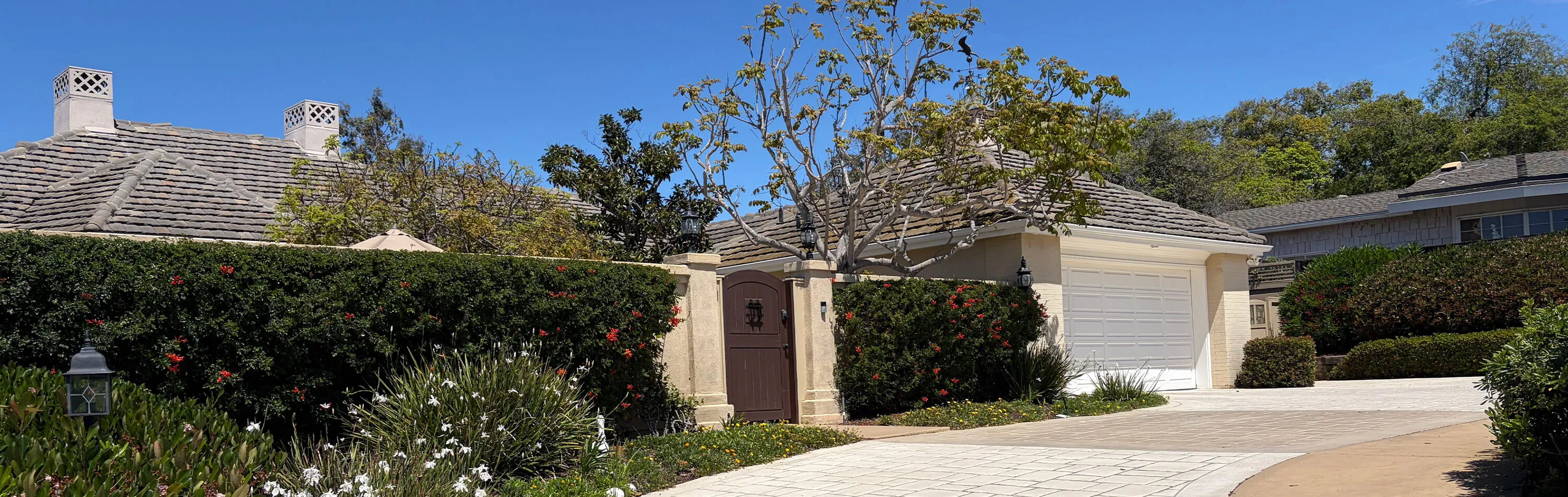 La Jolla coastline with oceanfront homes along shoreline