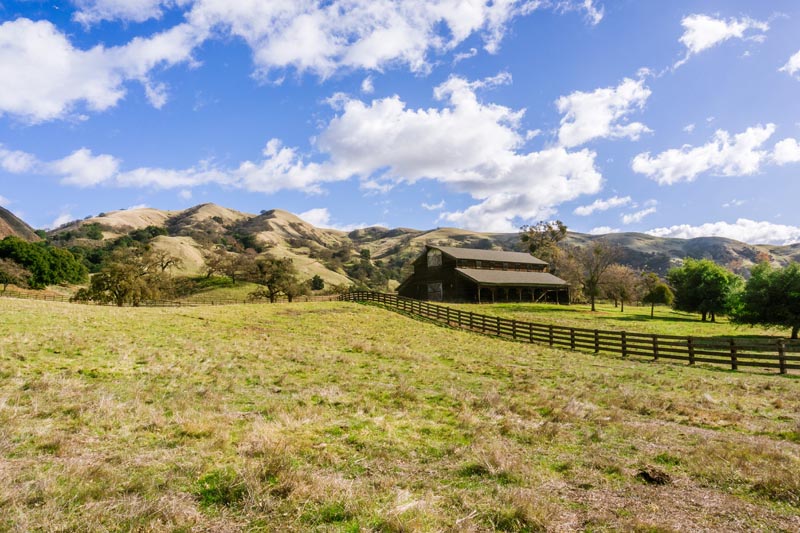 image of a serene mountain getaway