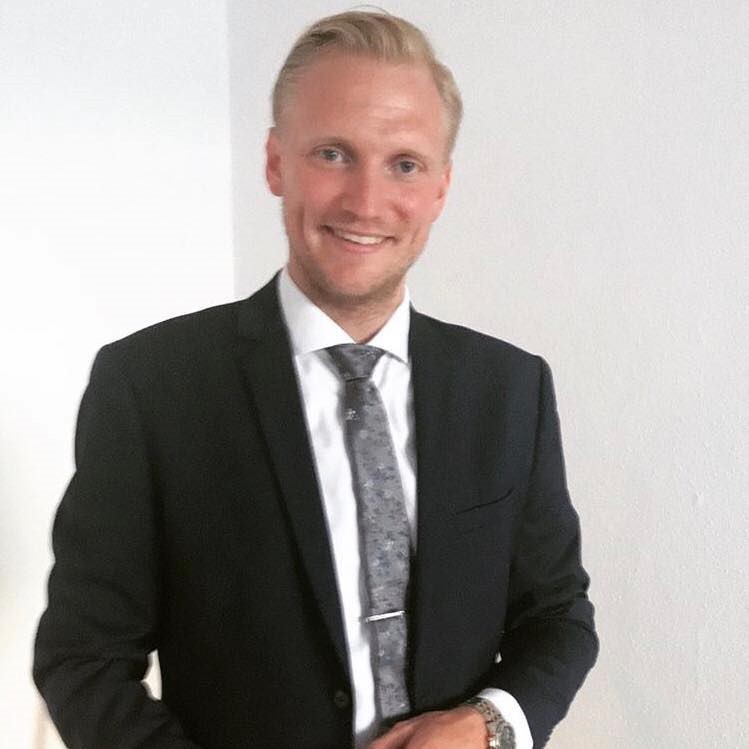 [headshot] image of customer (for a winery)