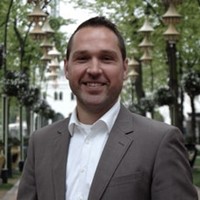 [headshot] image of satisfied customer (for a nonprofit & charity)