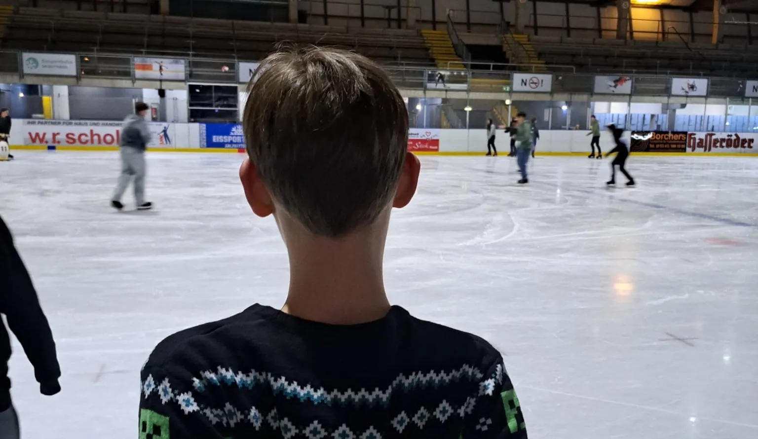 Ab in die Eissporthalle