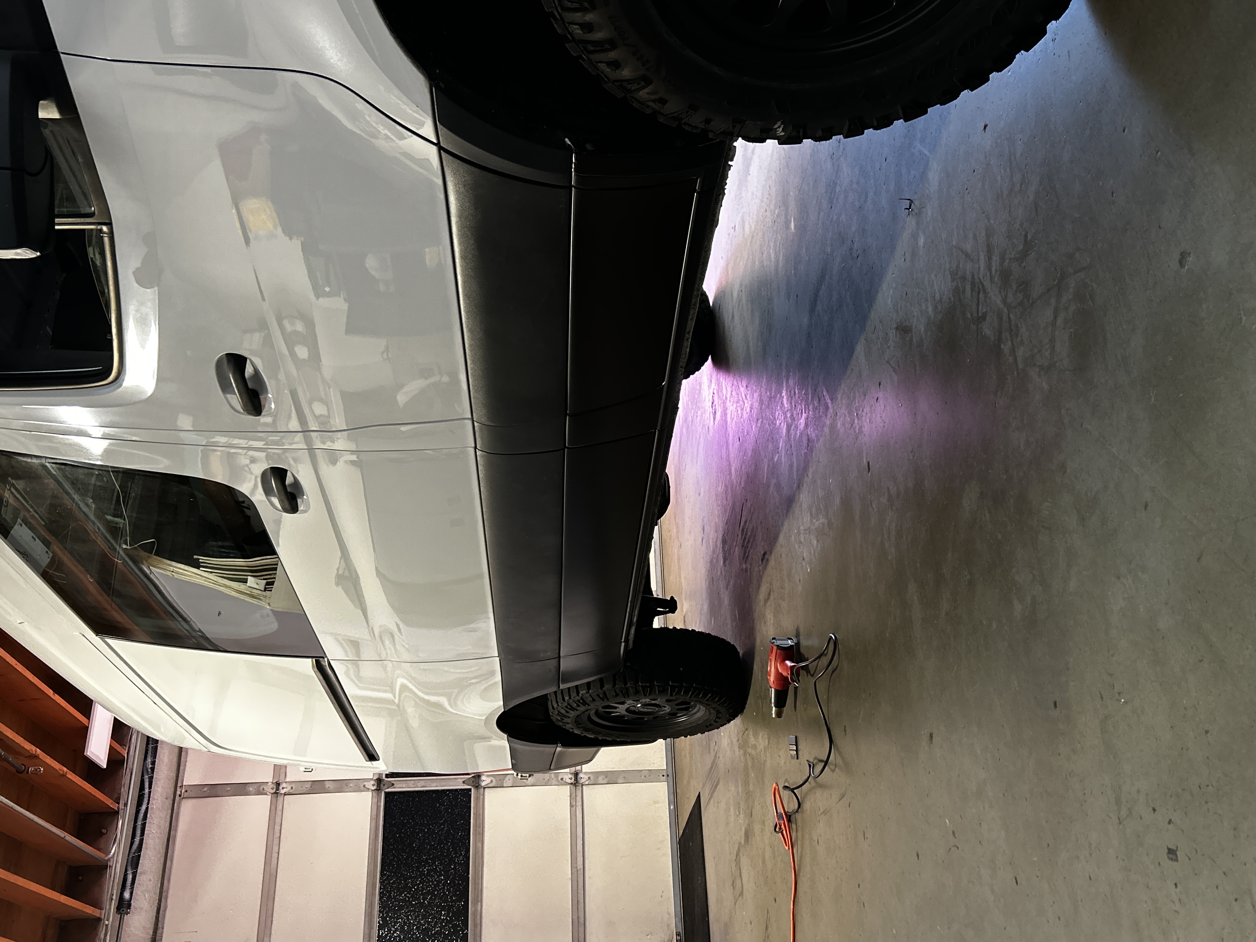 [background image] image of modern auto shop