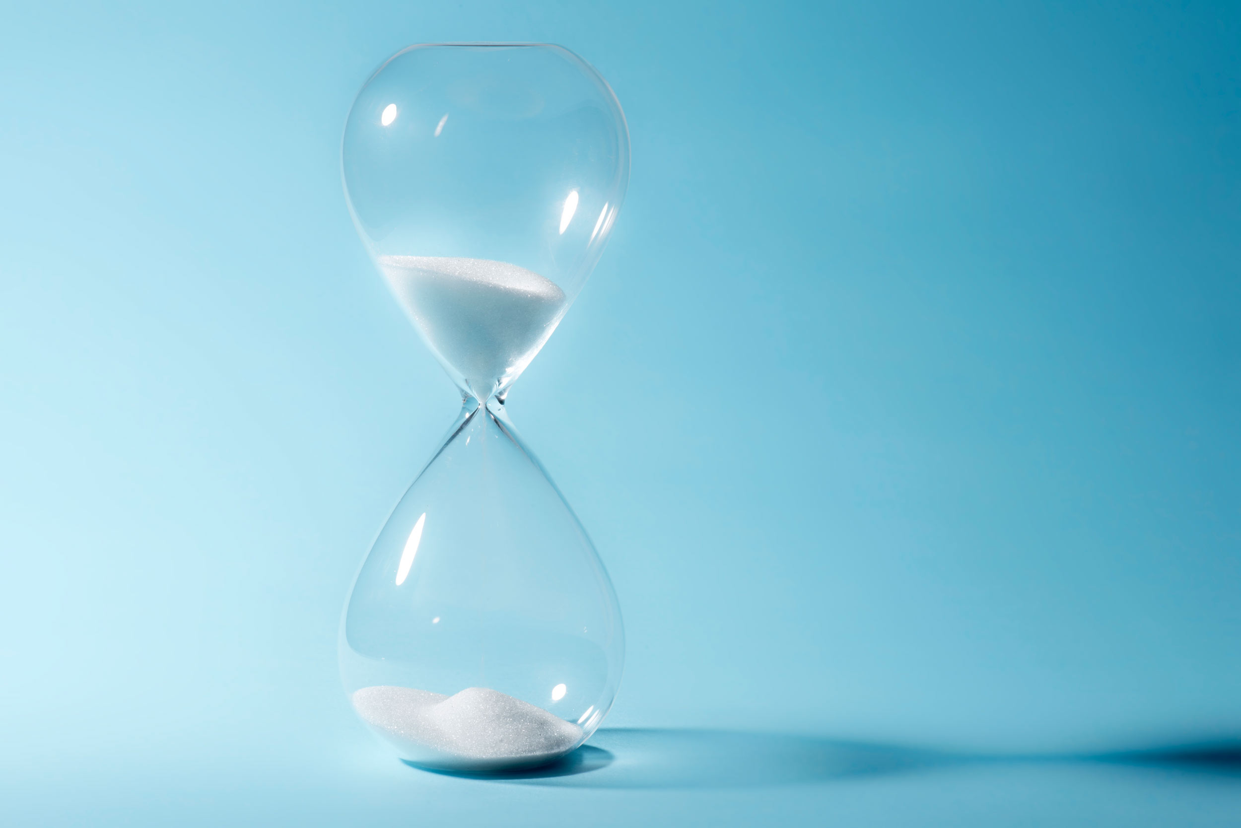 Hourglass symbolizing waiting time