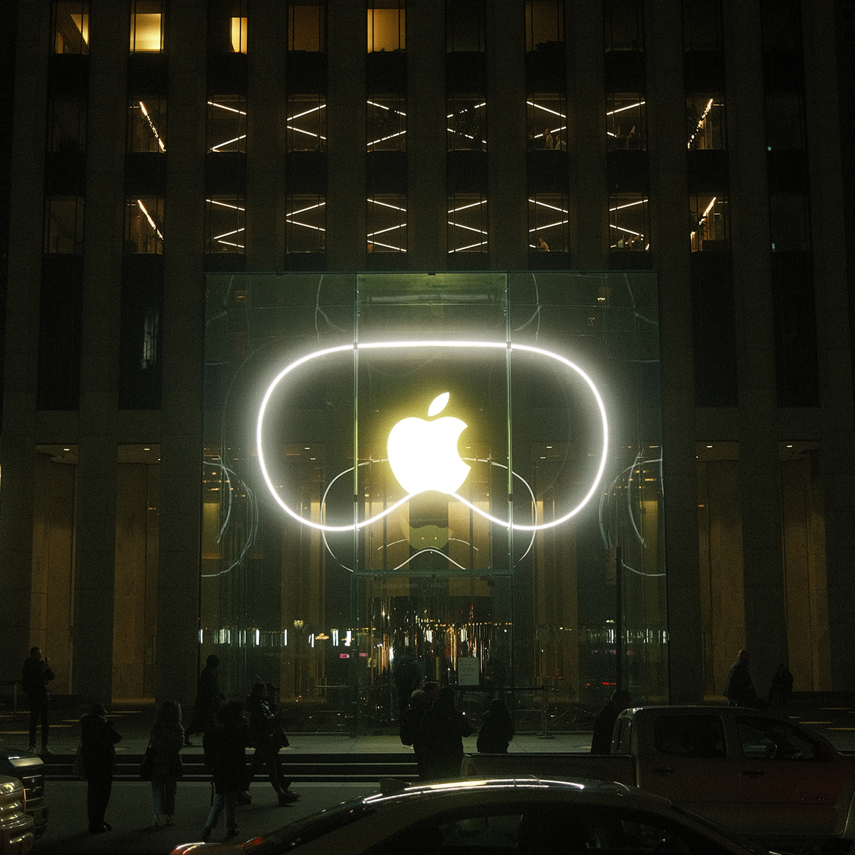 Apple Vision Pro - TheiCollection