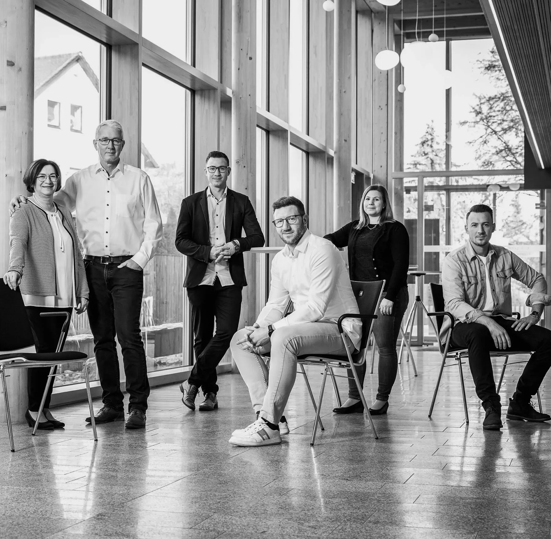 Planungsteam der Meyer Ingenieure GmbH in den Büroräumen in Regensburg