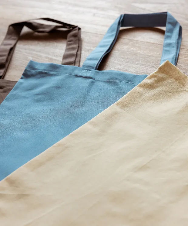 Blank tote bags