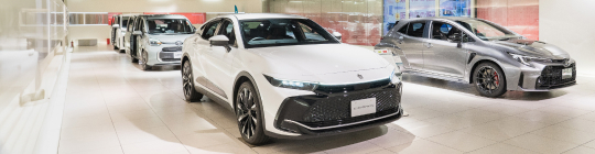 toyota-hcard