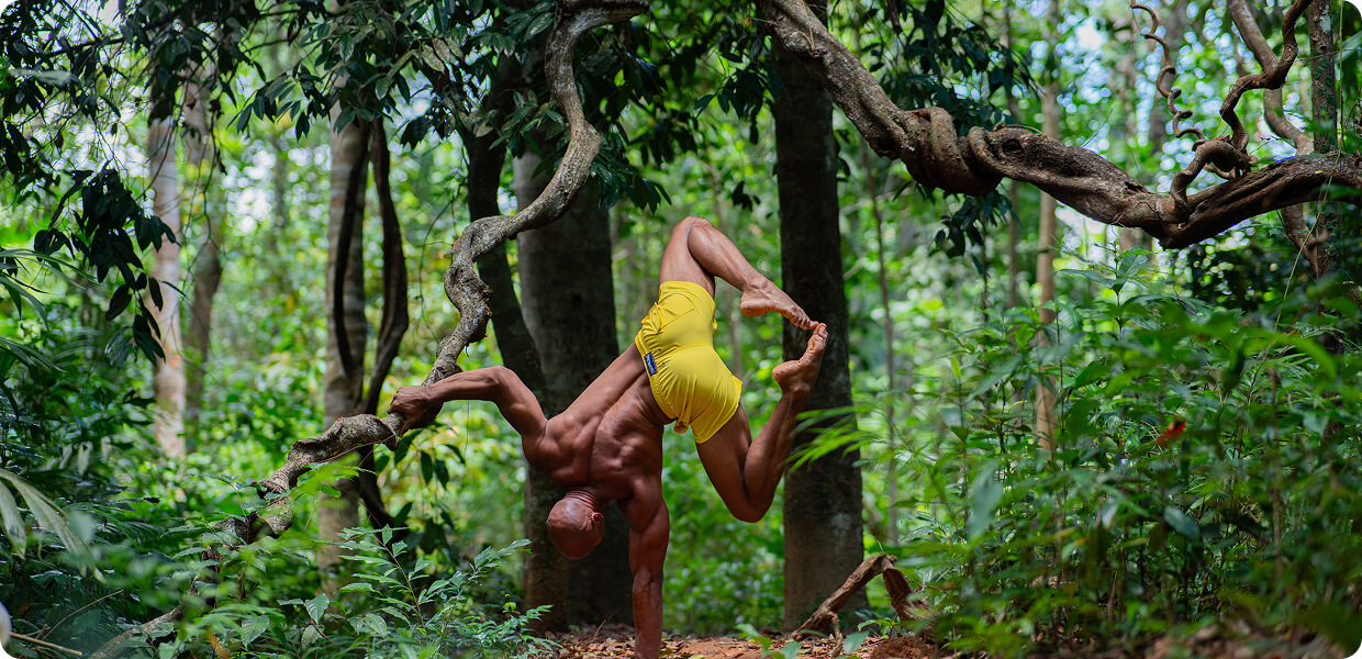 Joris Kondjia handstand