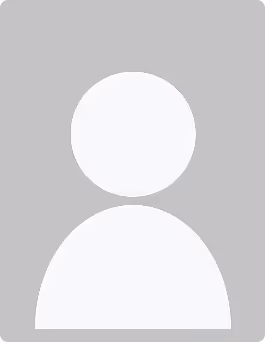 Standardgraues Avatar-Symbol mit rundem Kopf und halbkreisförmigen Schultern vor grauem Hintergrund.