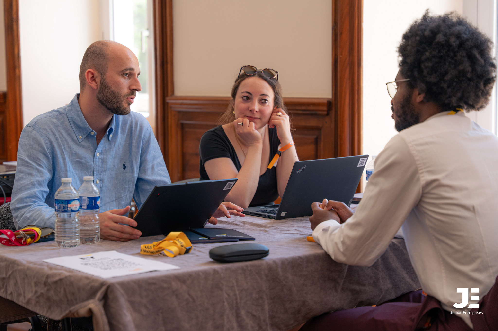 Travailler avec une Junior-Entreprise : les points à connaître avant de signer