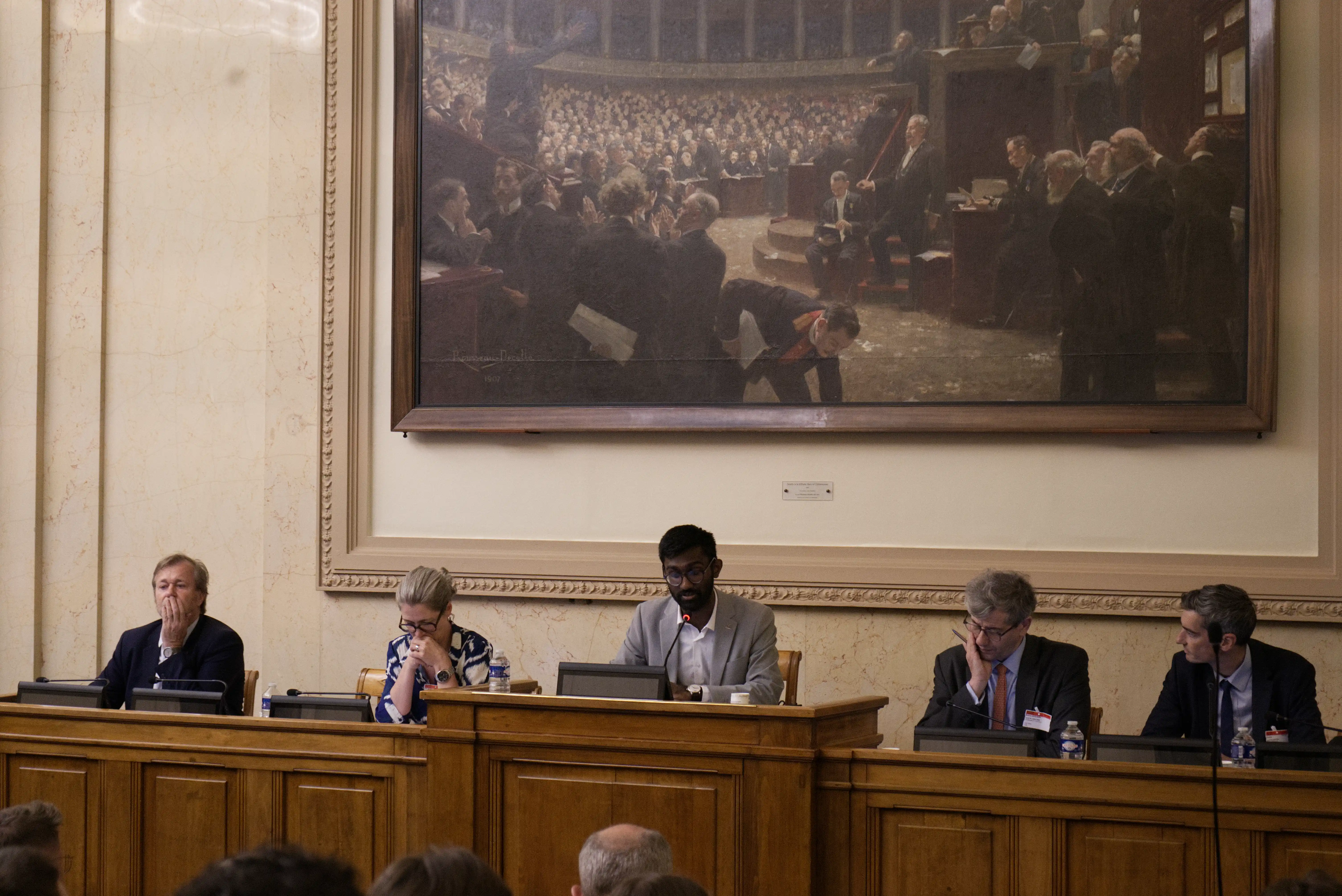 Club Junior-Entreprises à l'Assemblée Nationale : compétences, engagement étudiant et compétitivité au coeur du débat