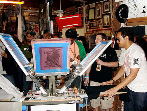 HIT+RUN Live Screen Printing