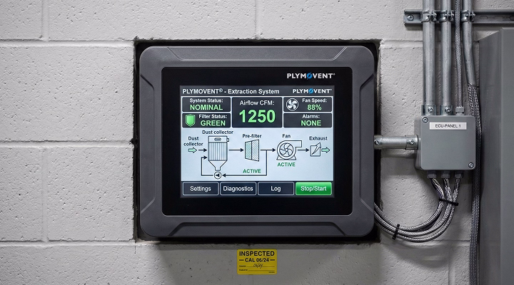 Plymovent extraction system control panel displaying airflow and system status data