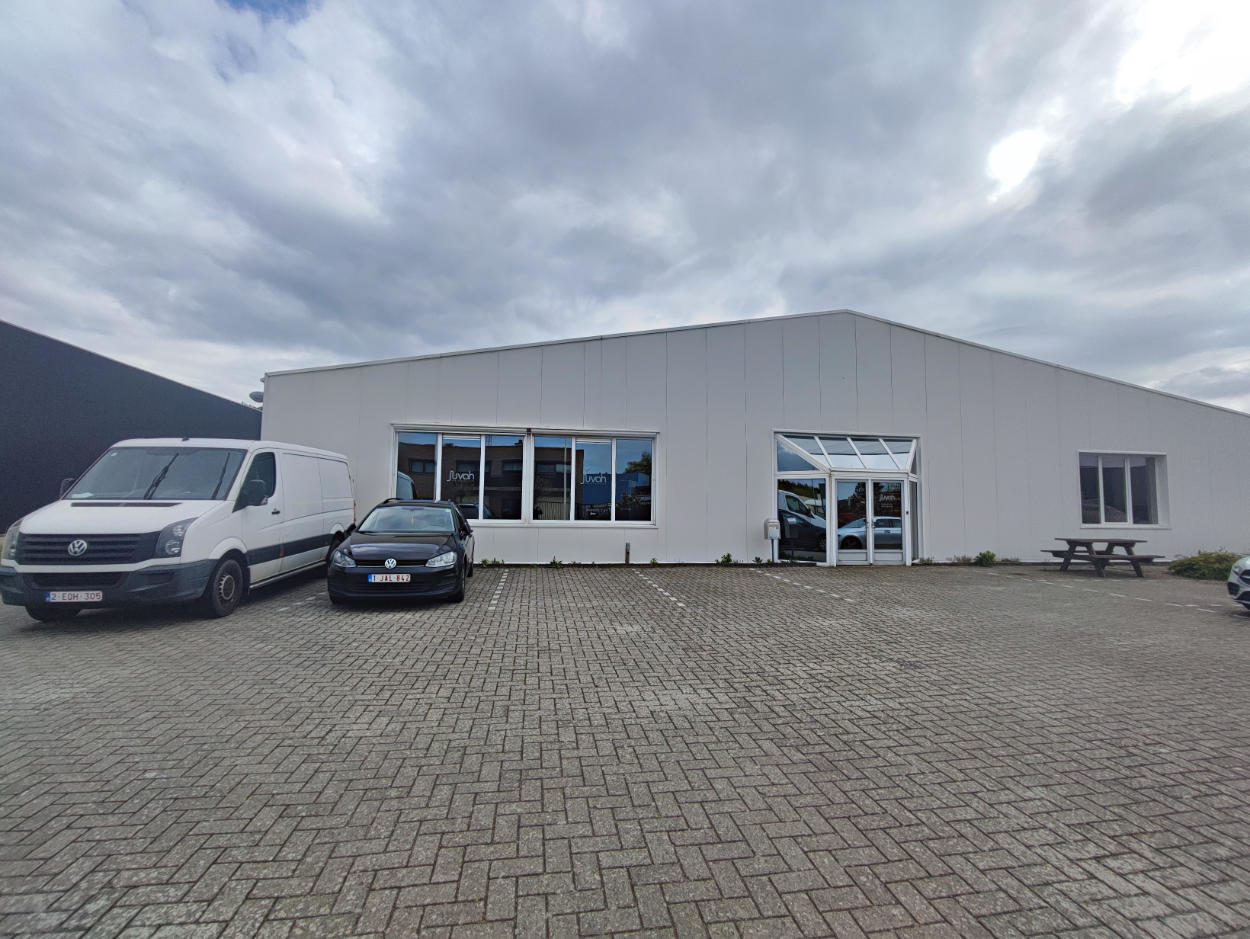 Kantoorgebouw Juvah Loppem