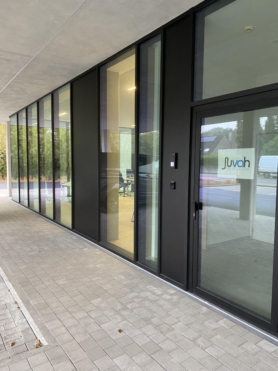 Inkom kantoorgebouw Juvah