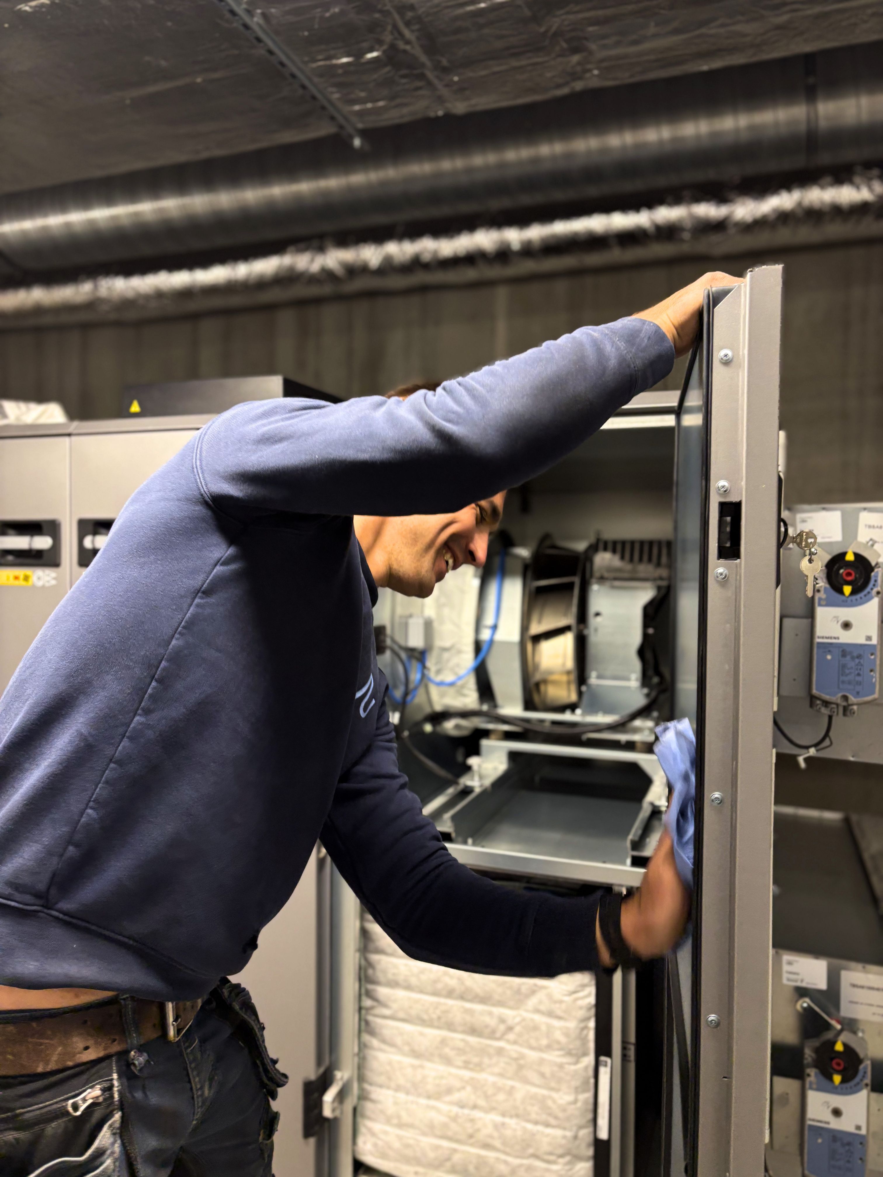 Werkman Juvah onderhoud ventilatiesysteem