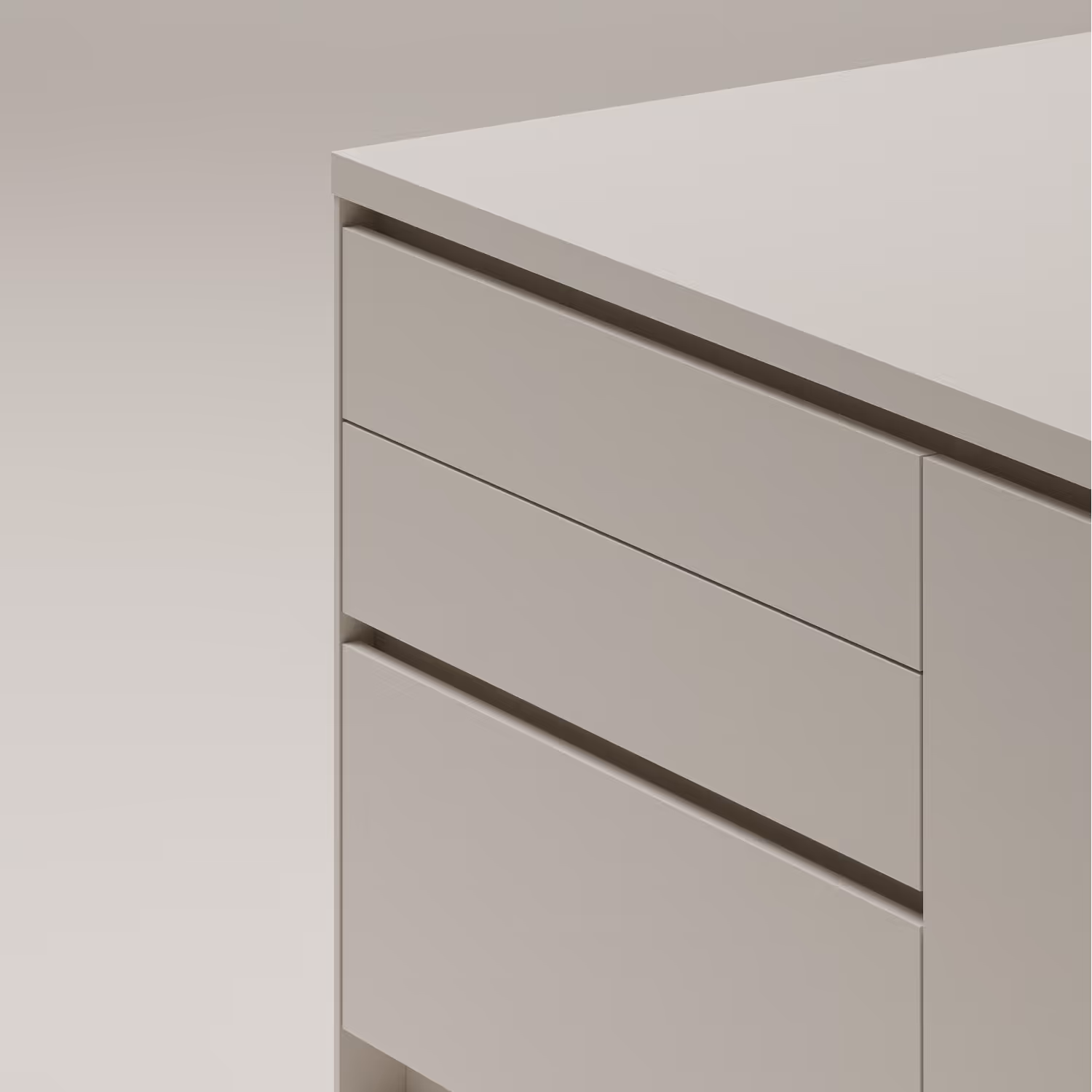 Minimalist hellgrauer Schrank mit drei Griffleisten, moderner und sauberer Stil.