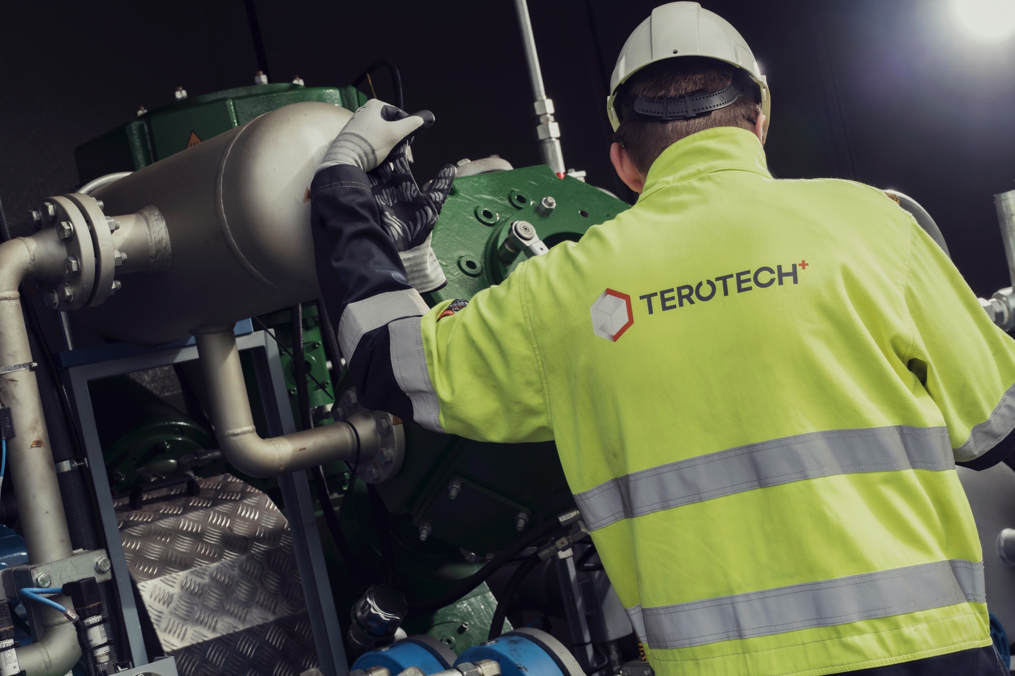 Terotech gas compressor maintenance.