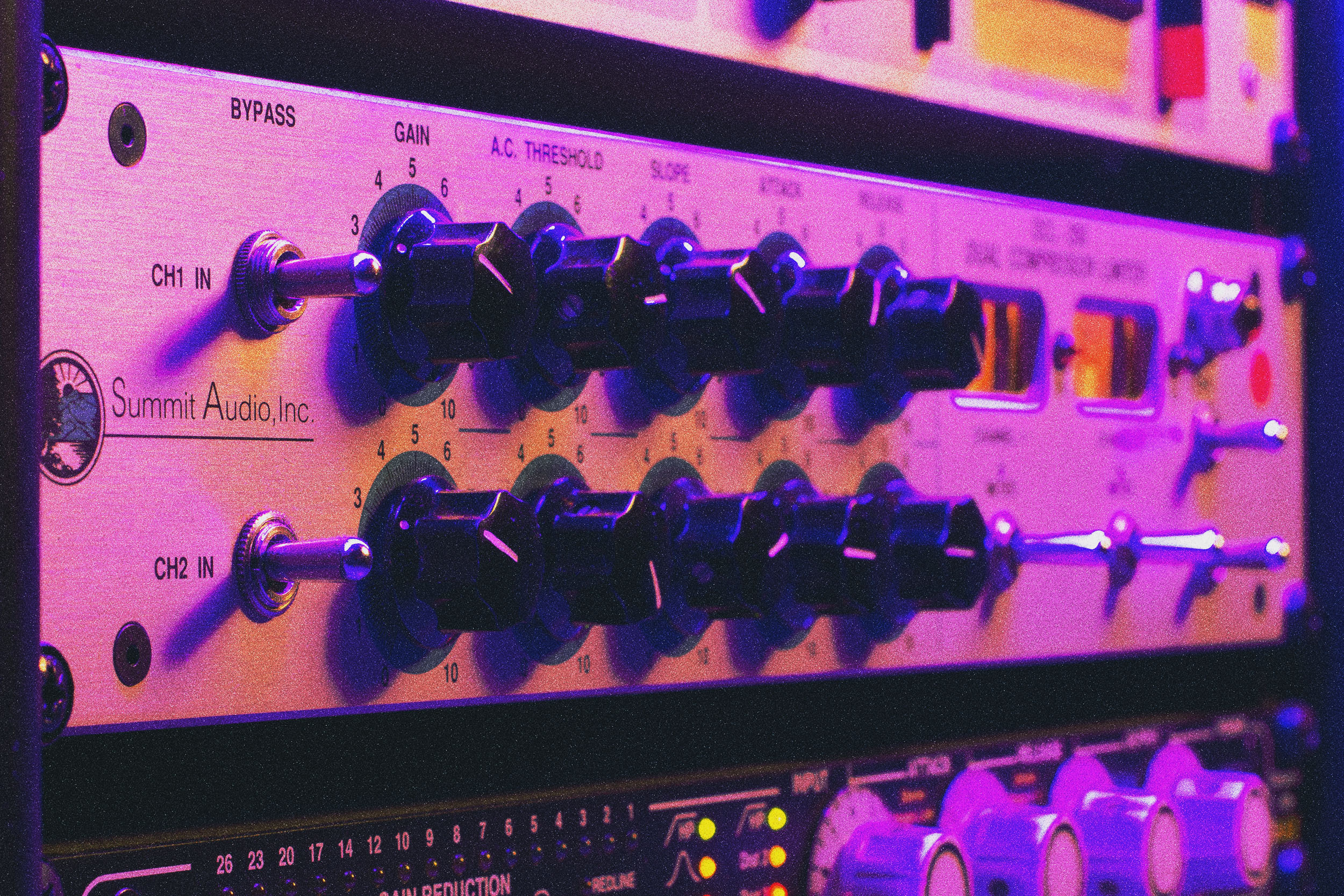 Summit DCL-200