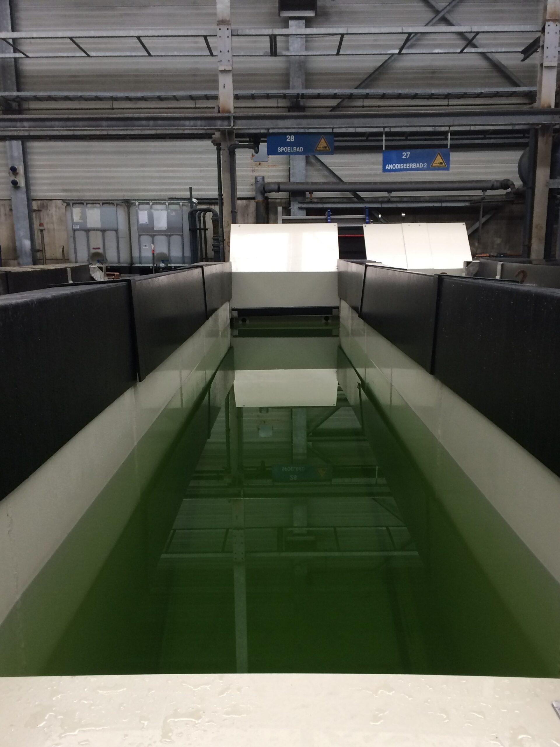 Kunststof procesbad voor aluminium anodiseren - oppervlaktebehandeling RDW Processing