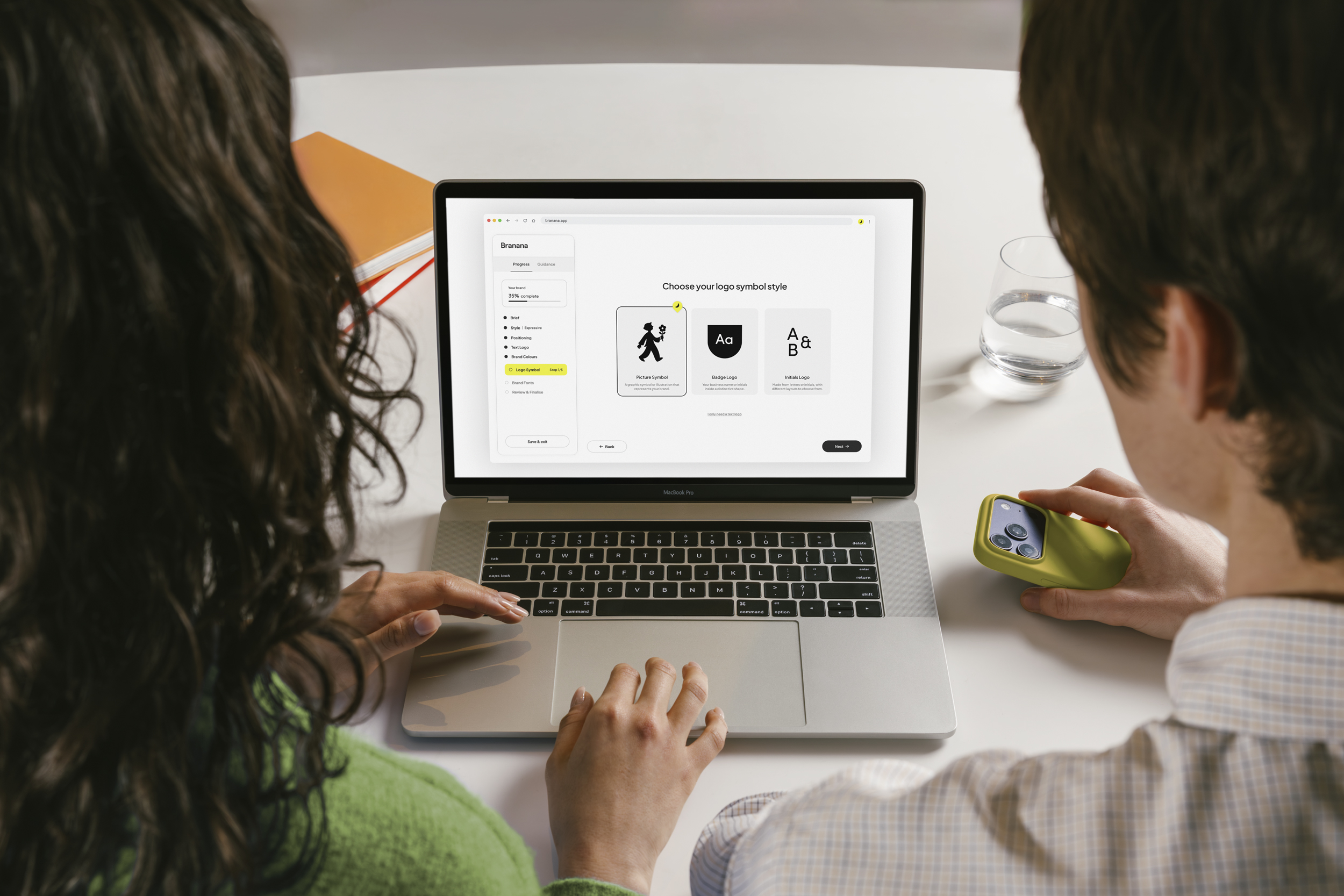 Choosing a logo symbol in Branana