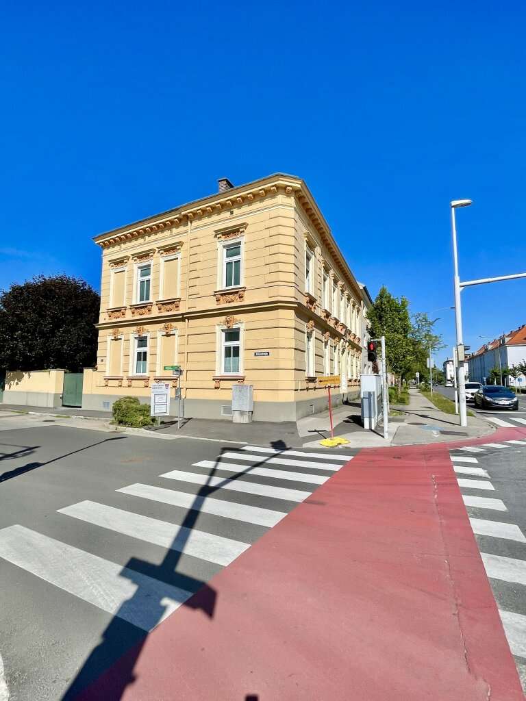 Gesamtansicht Altbau Stockerauer Straße 61 – Gründerzeit-Gebäude in Korneuburg
