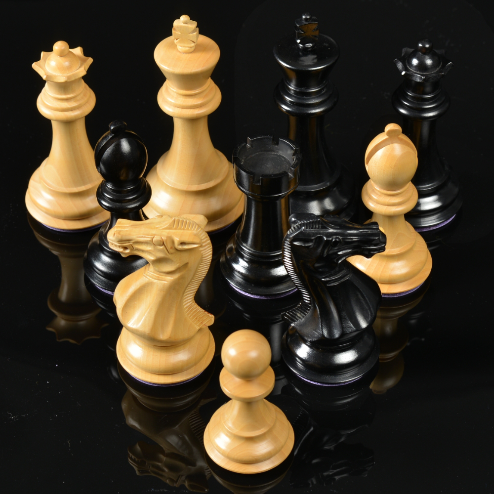 Customise your chess board with a plaque