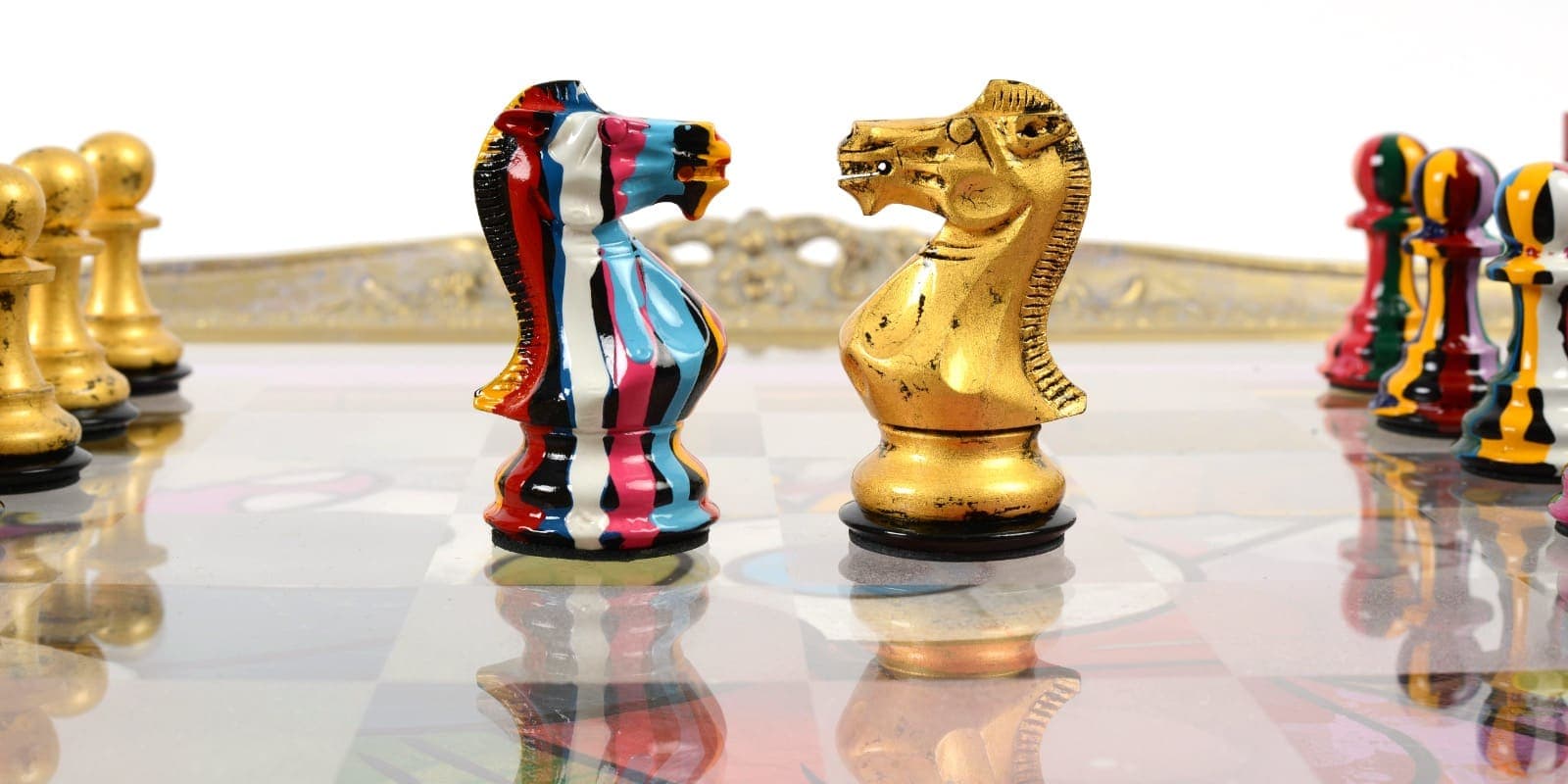 More Or Less II (Eyes) Chess Set