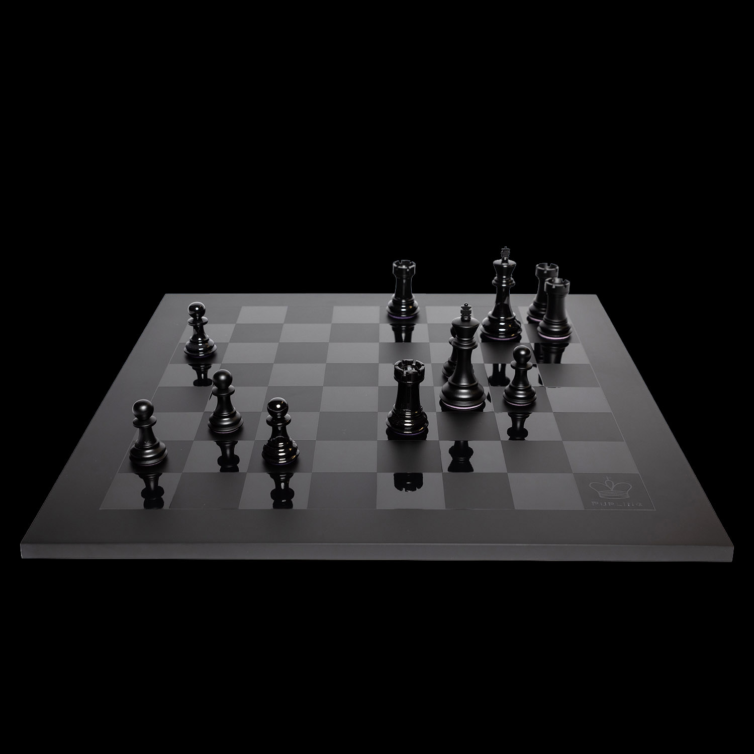 Midnight Match  chess set 