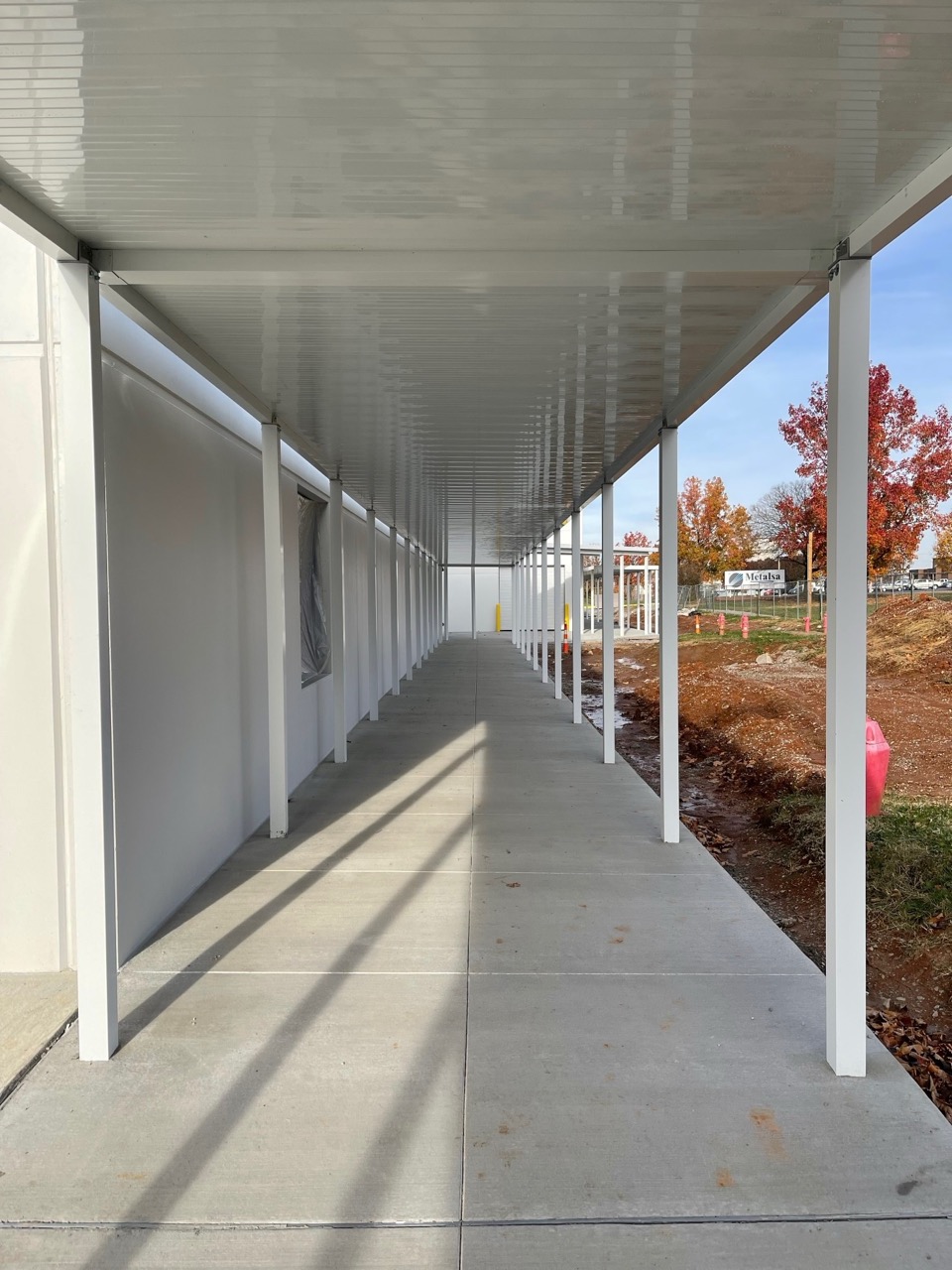 Metalsa Overhead Metal Walkway Cover