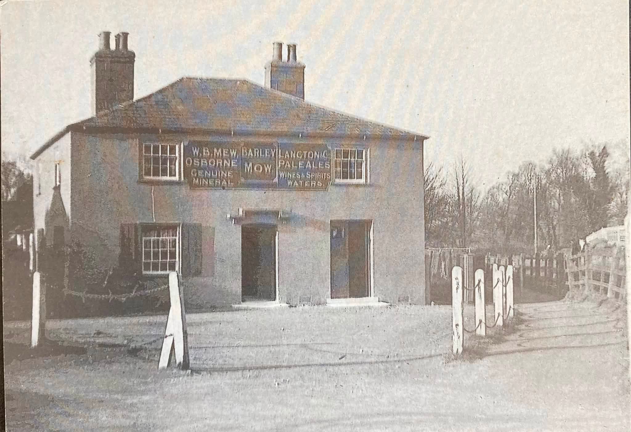 A photograph of the new Barley Mow Public House in 1907 at Shide, that replaced a previous thatched building