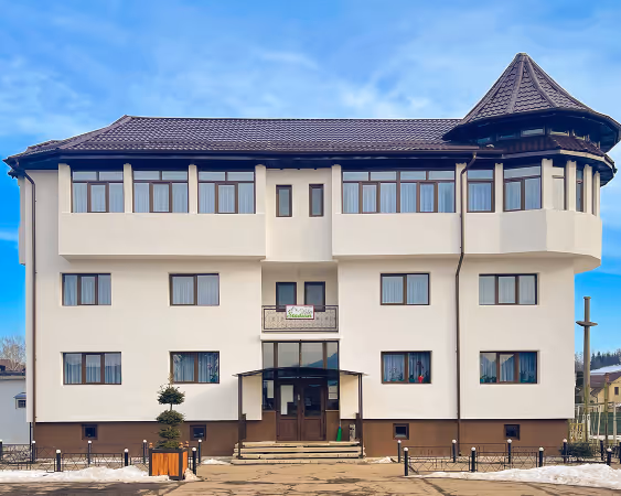 Vila Stadion Inter Academy Camp România: cazare tabără fotbal copii în Câmpulung Moldovenesc