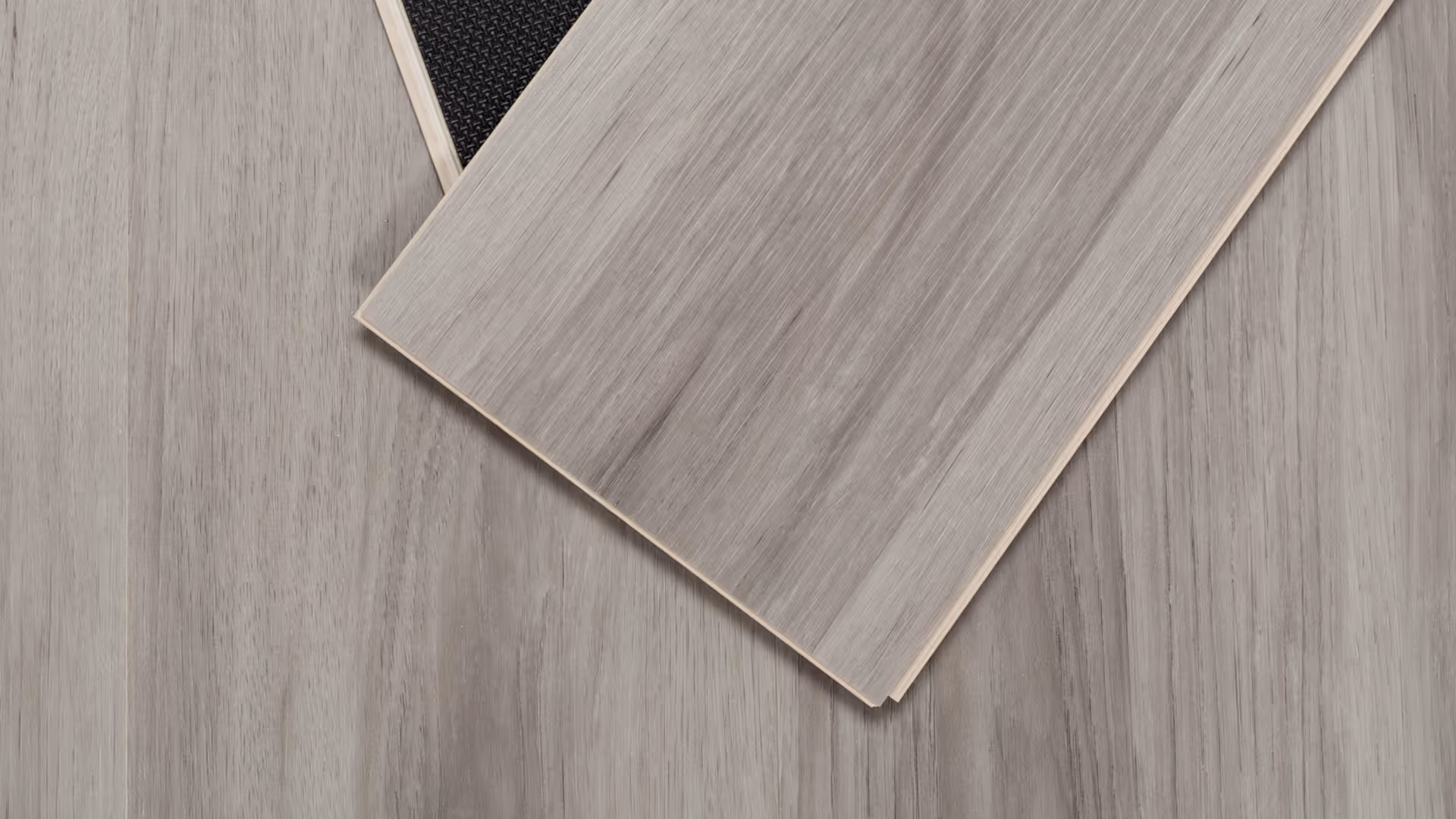 Piso Vinílico SPC Gris