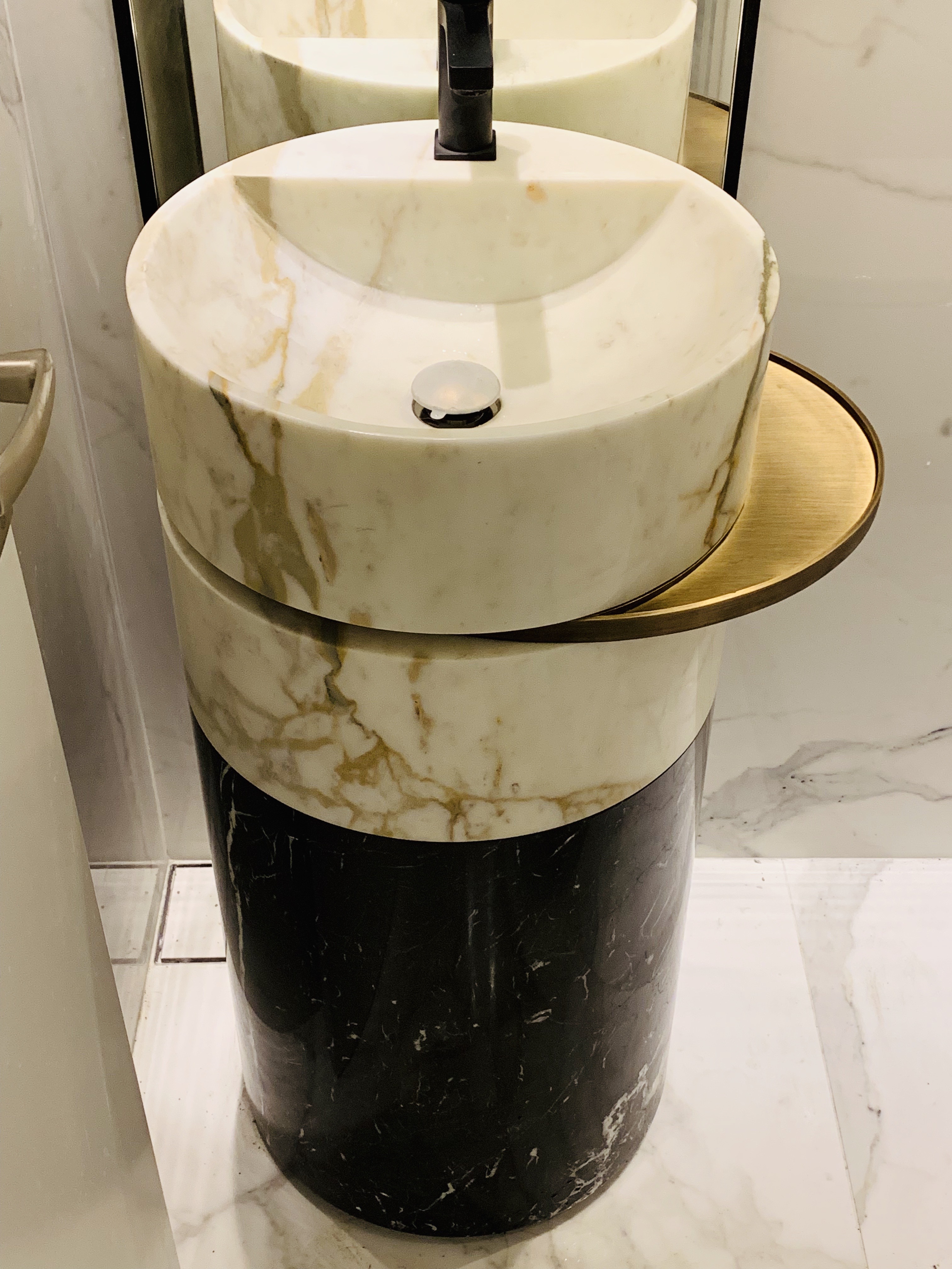 Pillar