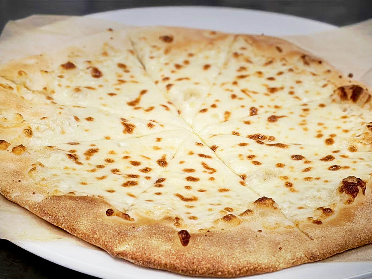 cheese pizza