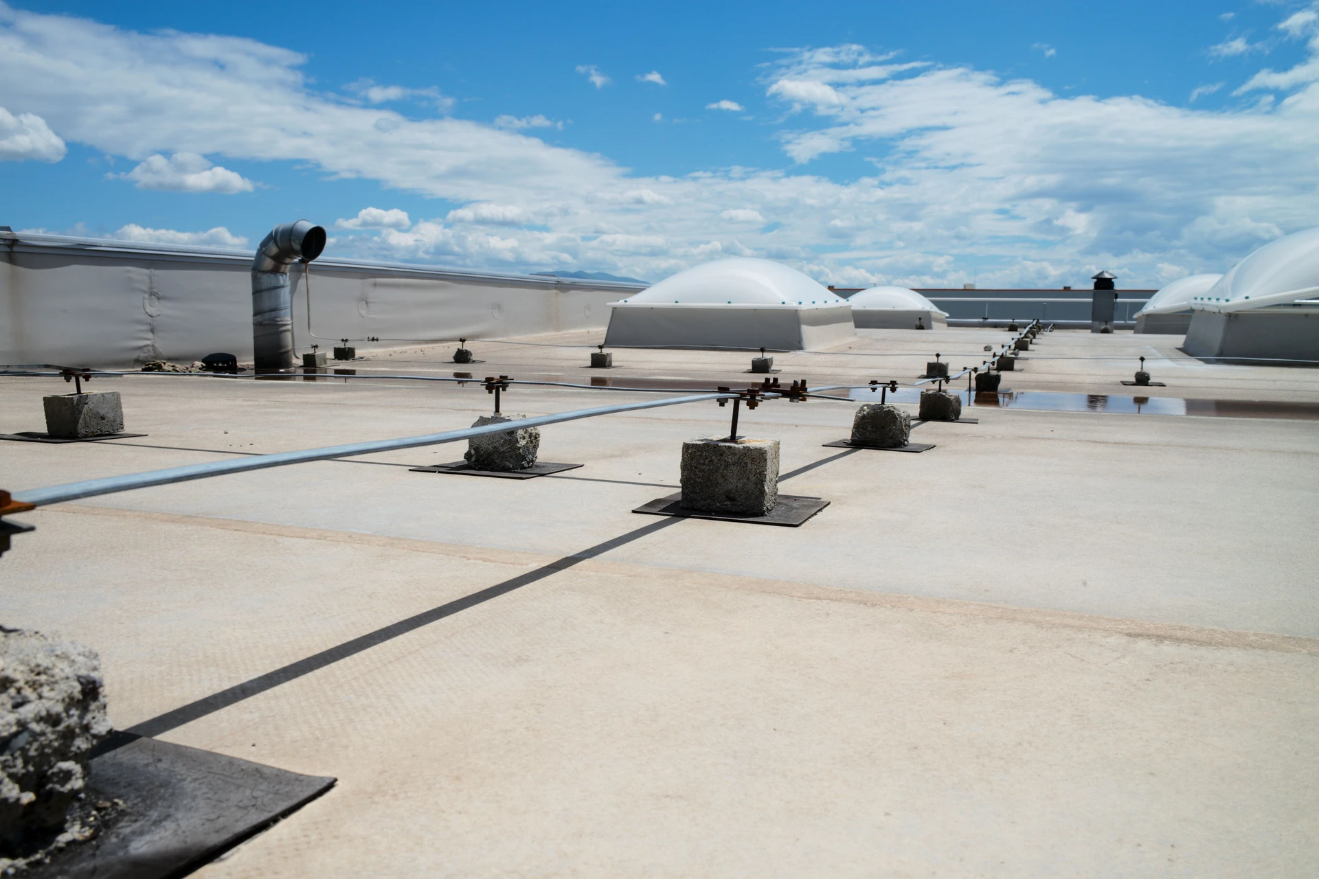 How to maintain your flat roof