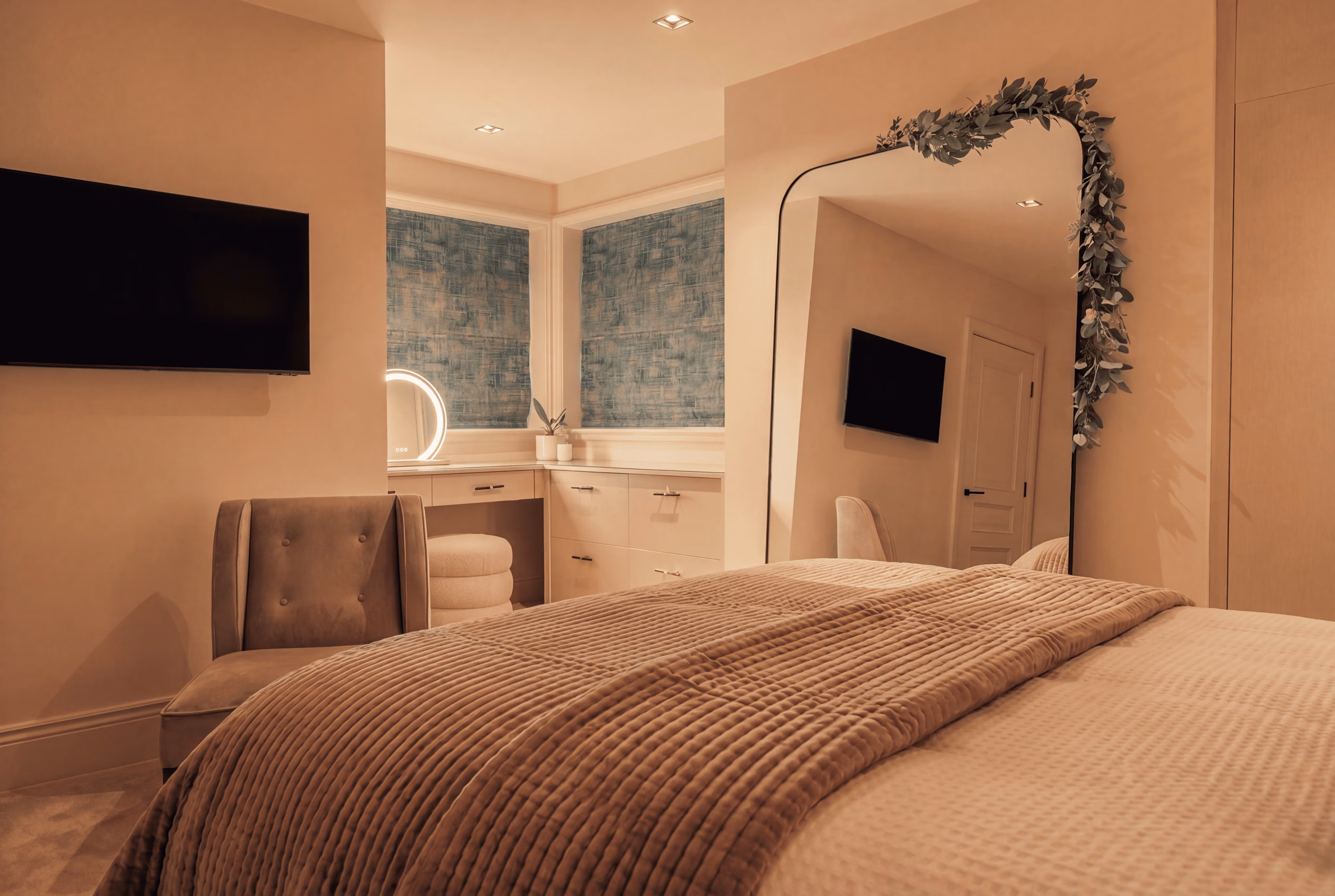 Bedroom in a Harrogate emergency accommodation apartment
