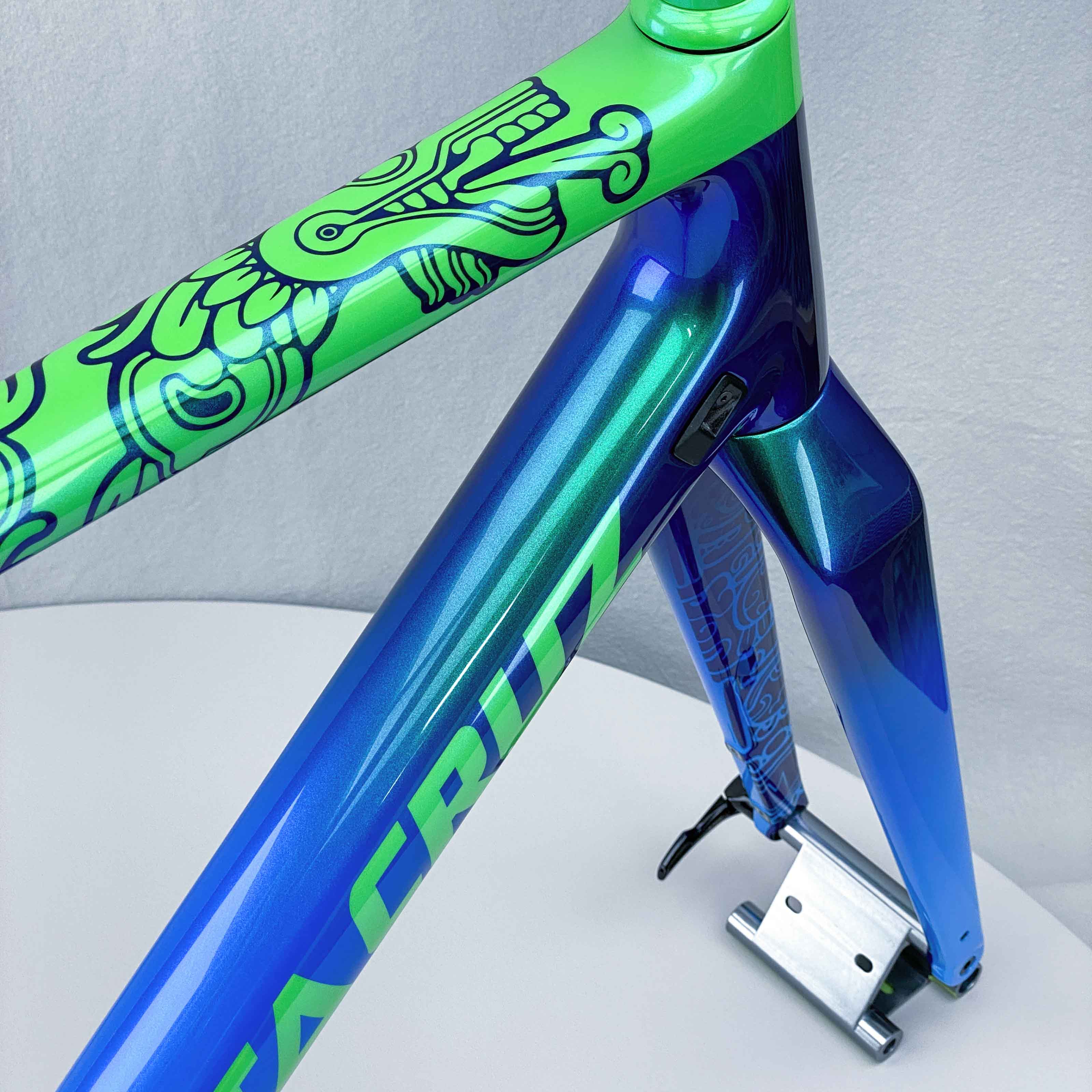 2022 N9 Santa Cruz Stigmata