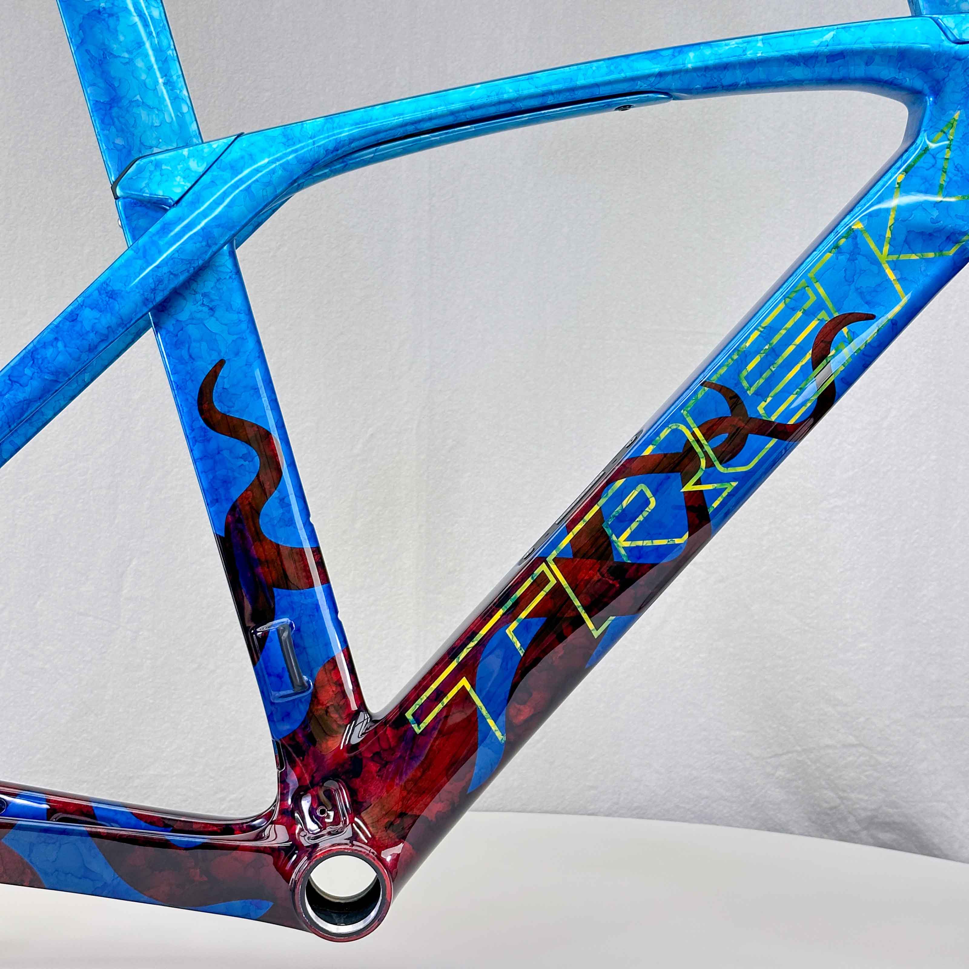 2022 N8 Trek Madone